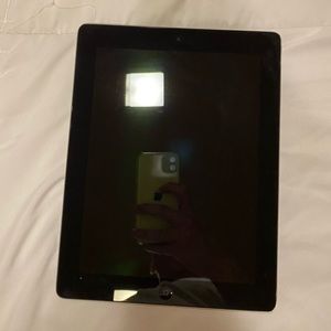 iPad 4 (2010)